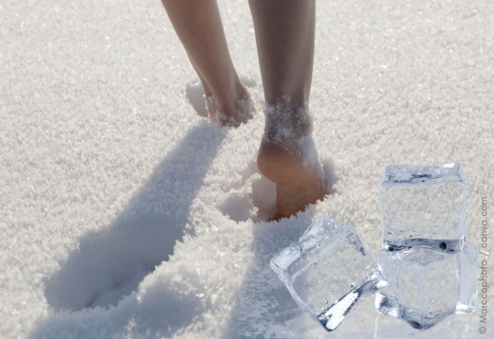 Sinn des Unbequemen Barfuß im Schnee gehen